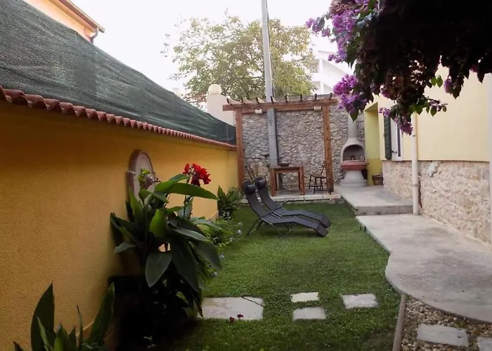 Willa House Justina