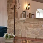 House Justina זאדאר