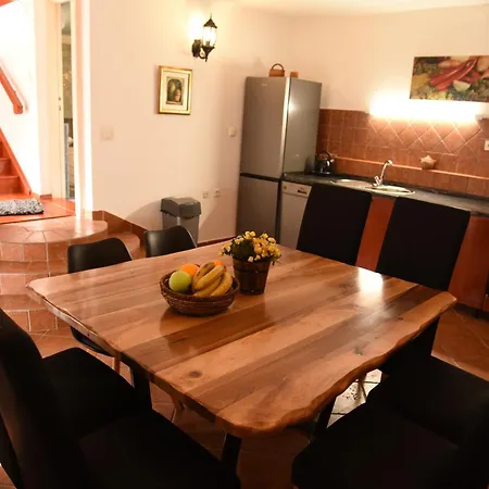 House Justina Villa