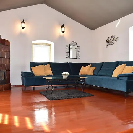 House Justina * Zára