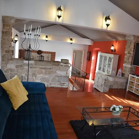 House Justina 자다르