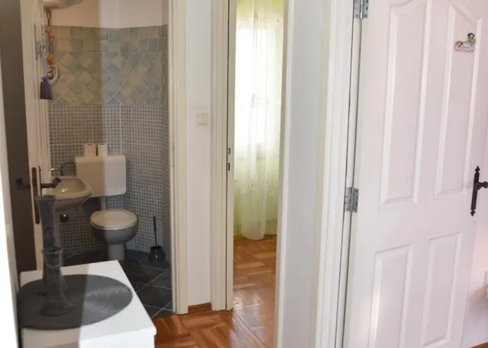 House Justina Villa *